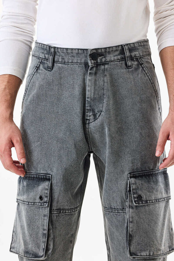 Baggy Fit Cargo Jeans - Image 3