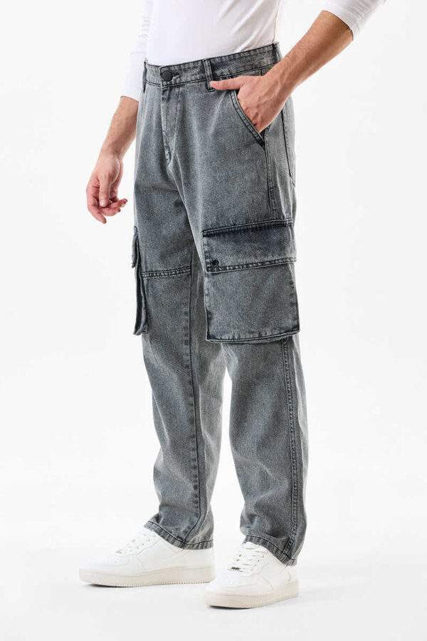 Baggy Fit Cargo Jeans - Image 4