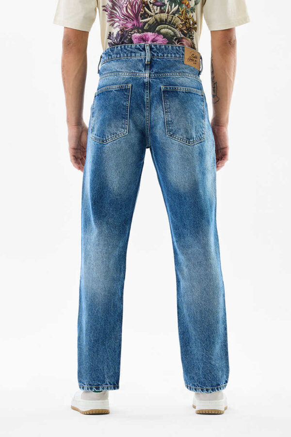 Relaxed Fit Mid Rise Blue Jeans - Image 3